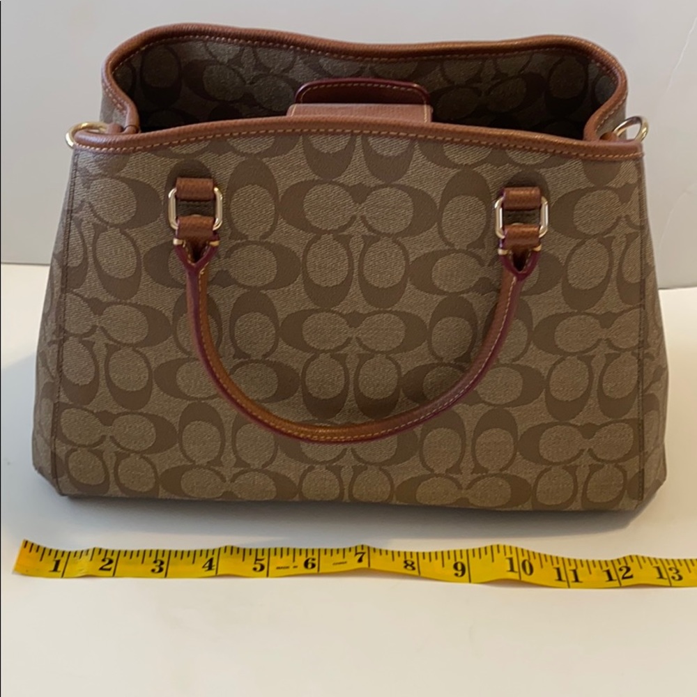 Coach brown like new purse only used once - Picture 4 of 7